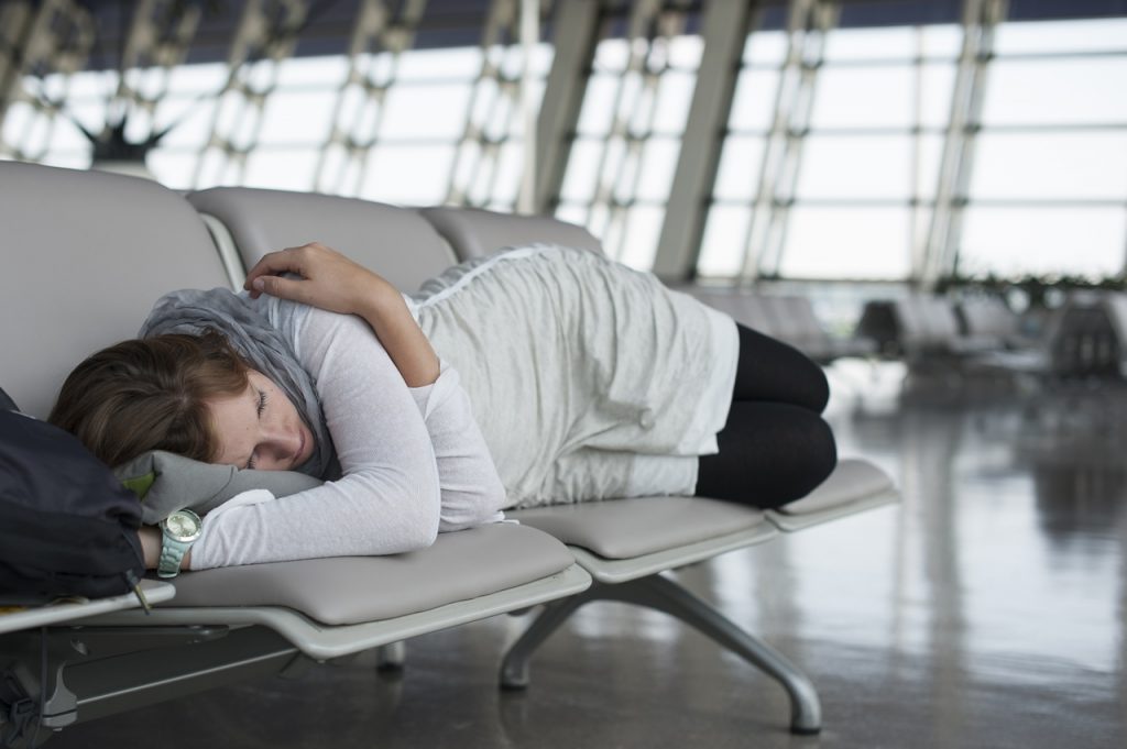 Tips Mengurangi Jet Lag Saat Travel Domestic dan International