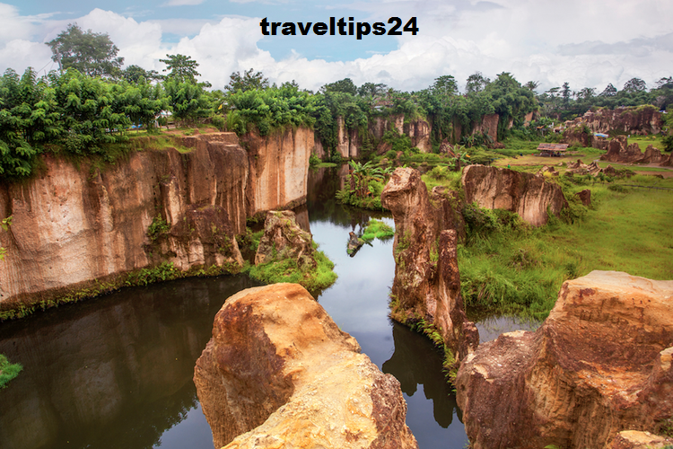 Tempat Wisata Terbaik Di Bulan Agustus 2022