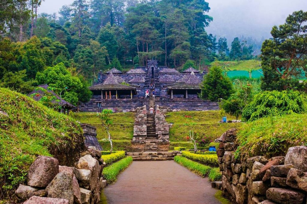 Informasi Wisata Candi Hindu Sukuh Di Jawa Tengah